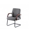 Sillón de oficina con brazos de madera